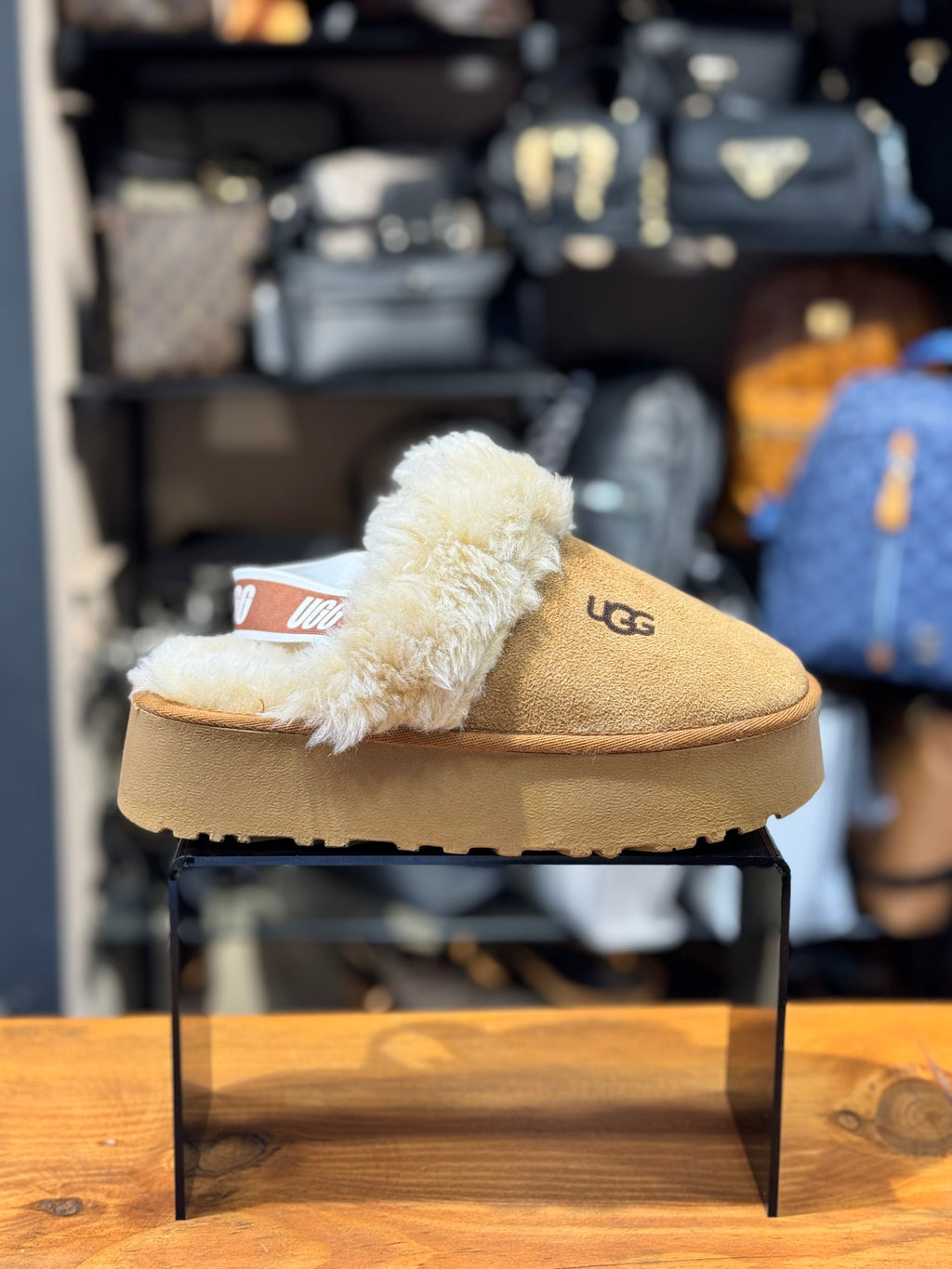 UGG DISQUETTE
 D-194