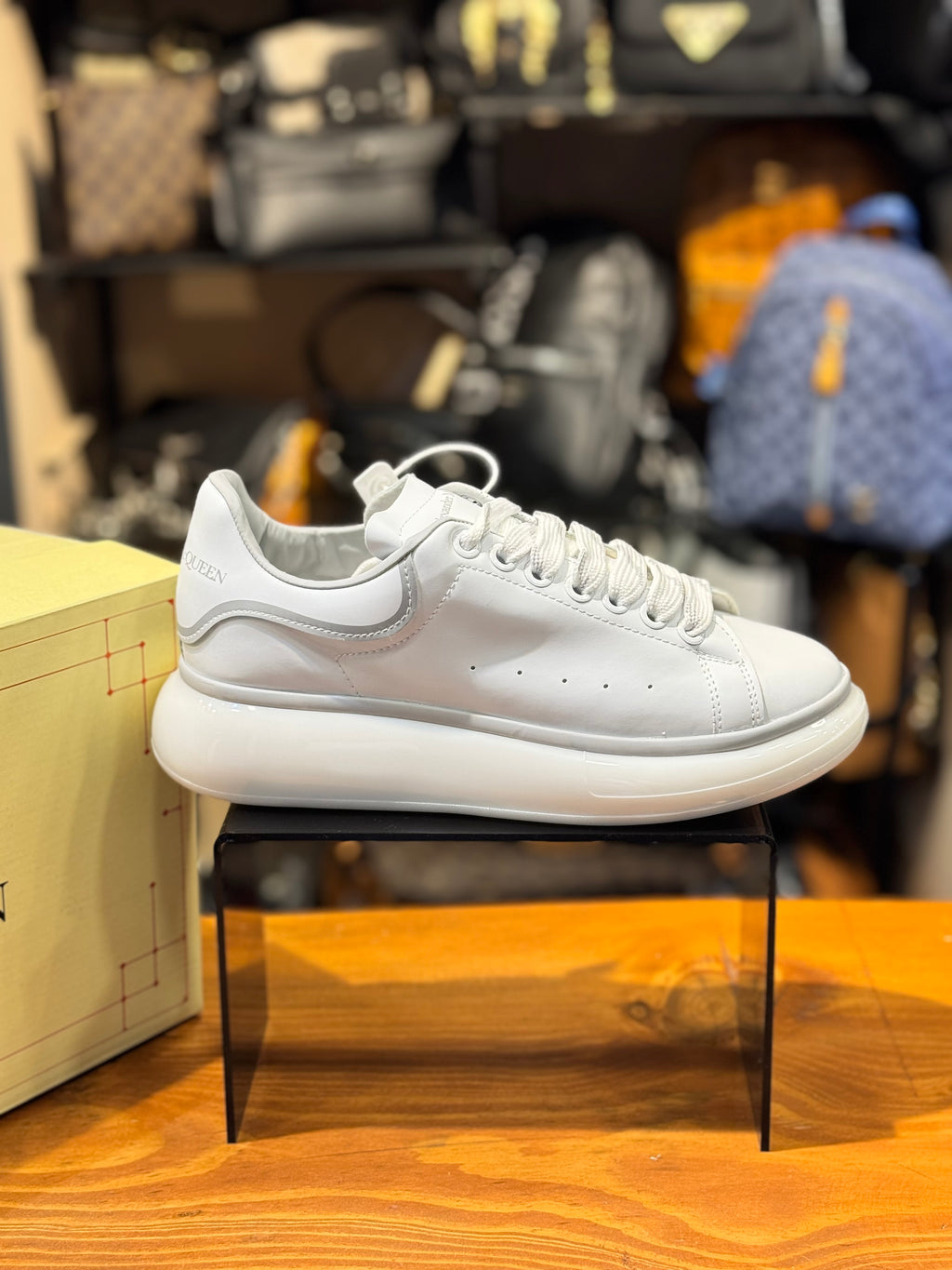 ALEXANDER McQUEEN SNEAKER D-181