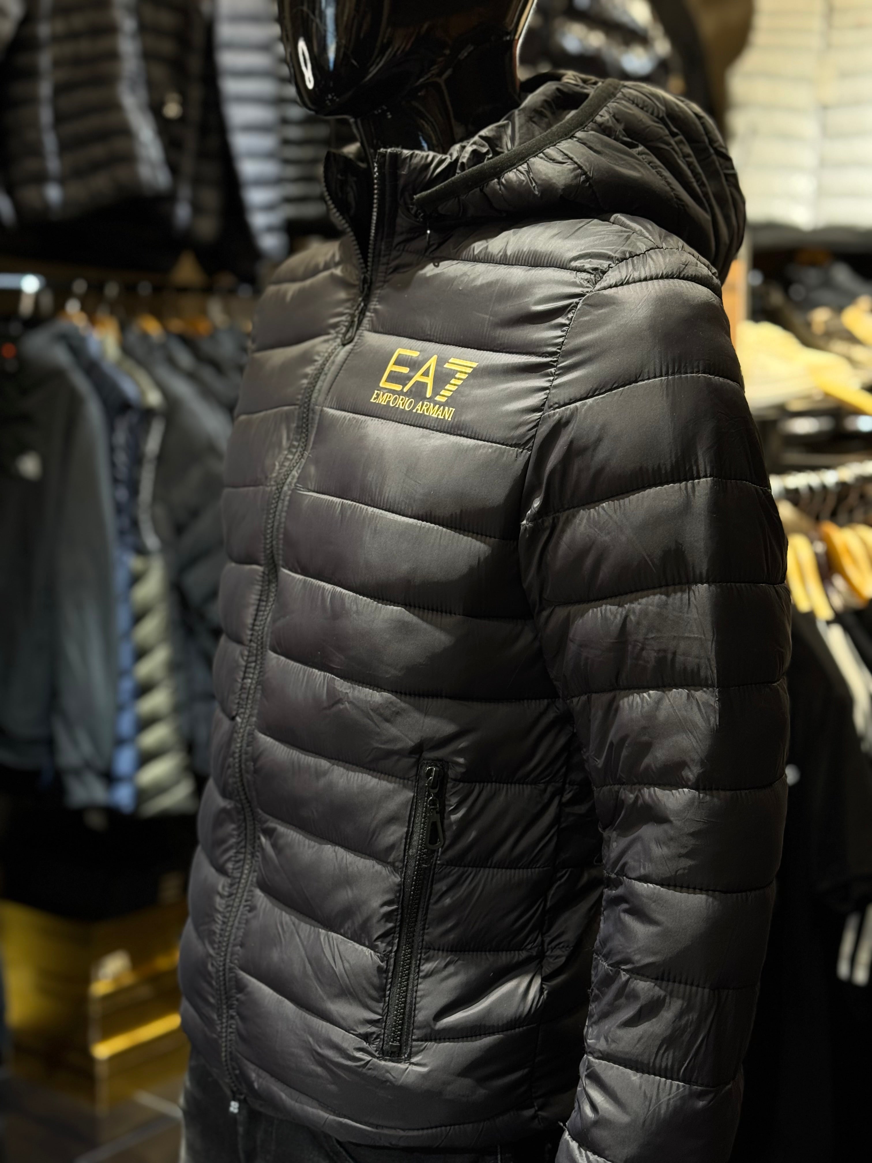 ARMANI EA7 BLACK J-505