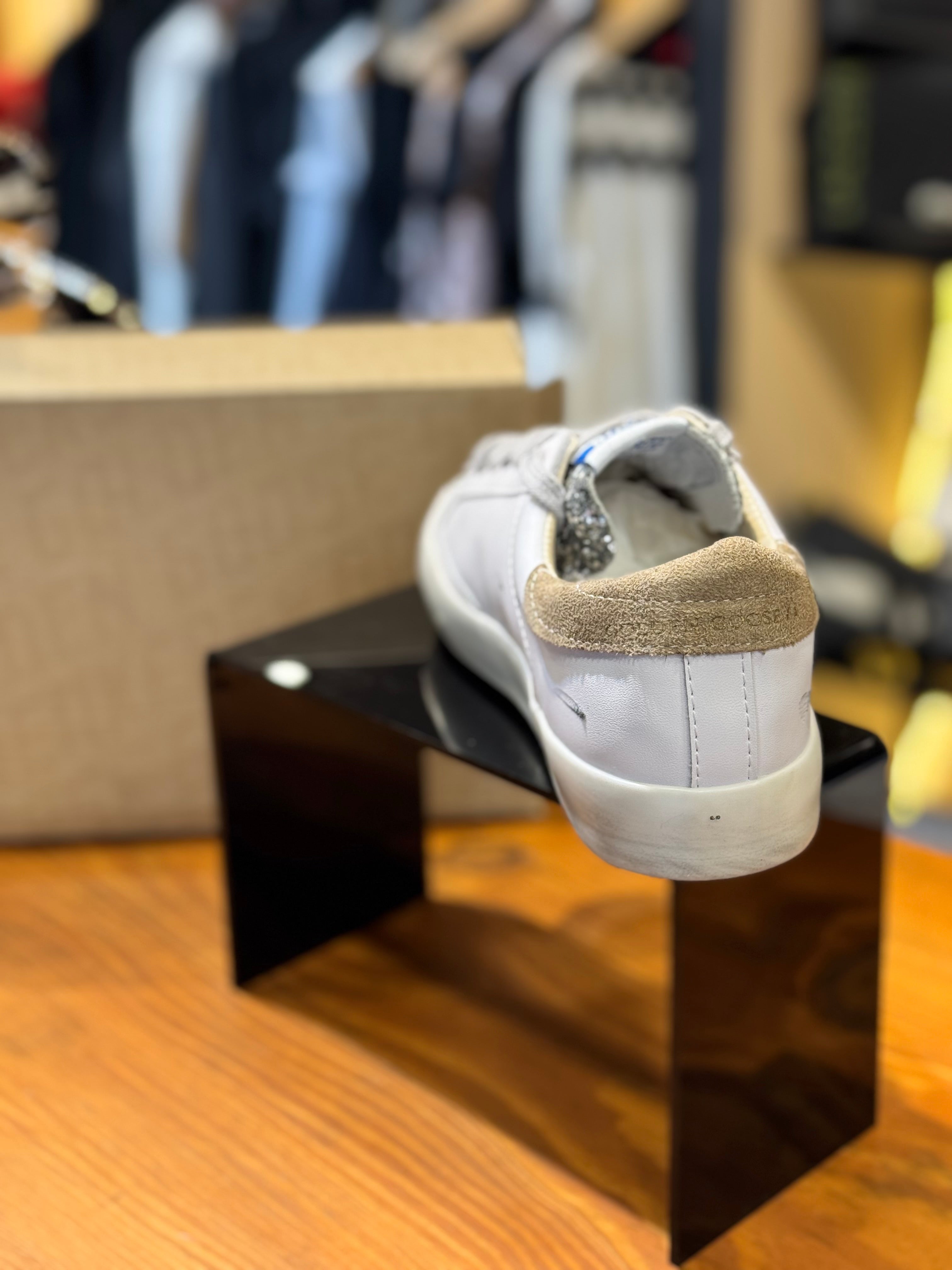 GOLDEN GOOSE SNEAKER D-186