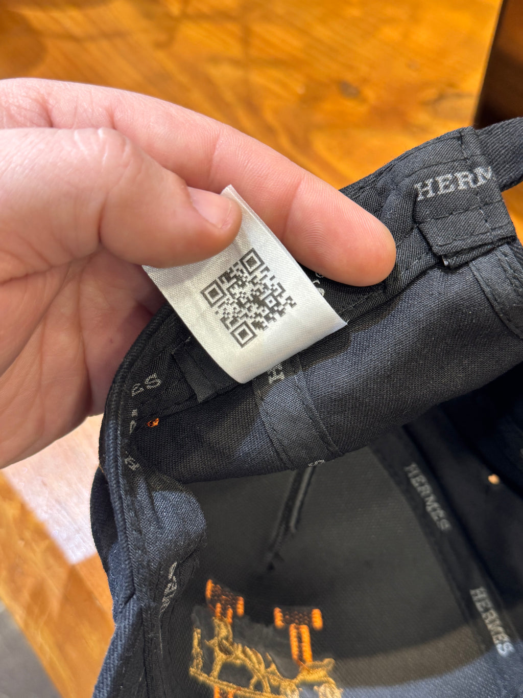 HERMES HAT  BLACK Z-11