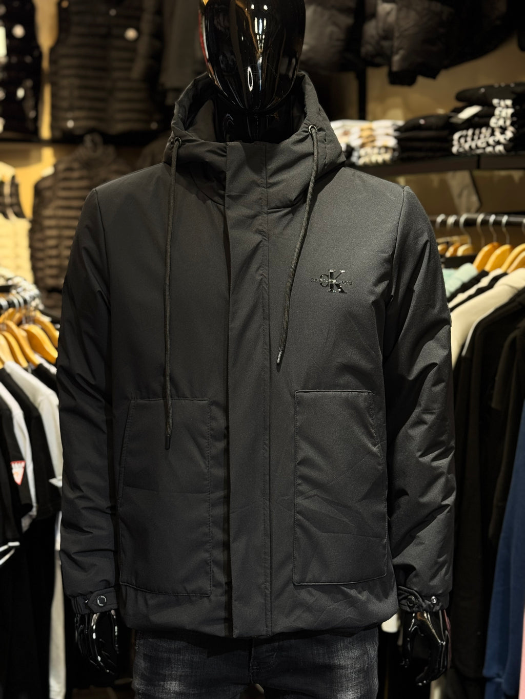 CALVIN KLEIN  BLACK B-723