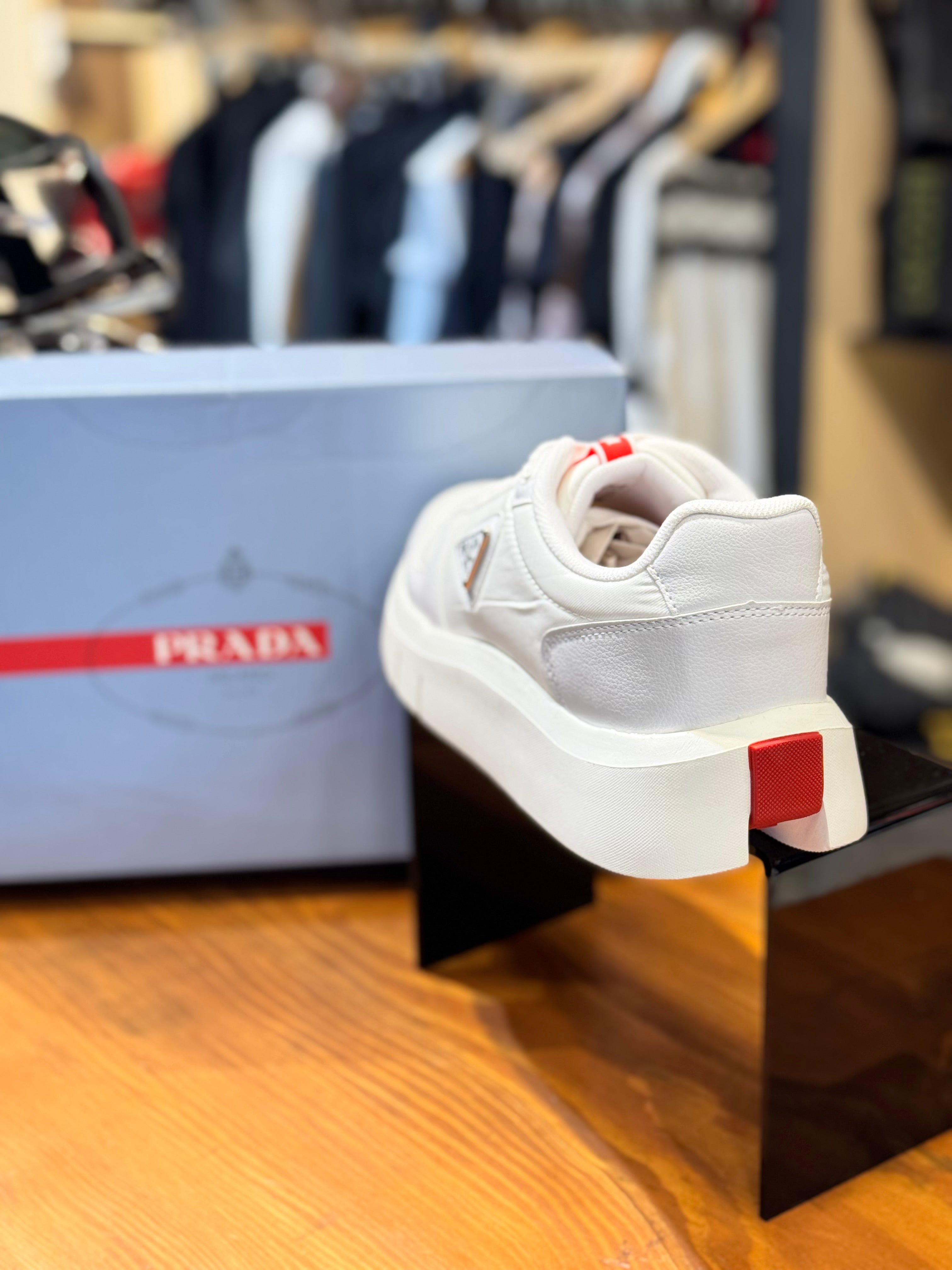 PRADA SNEAKERS 
 D-210