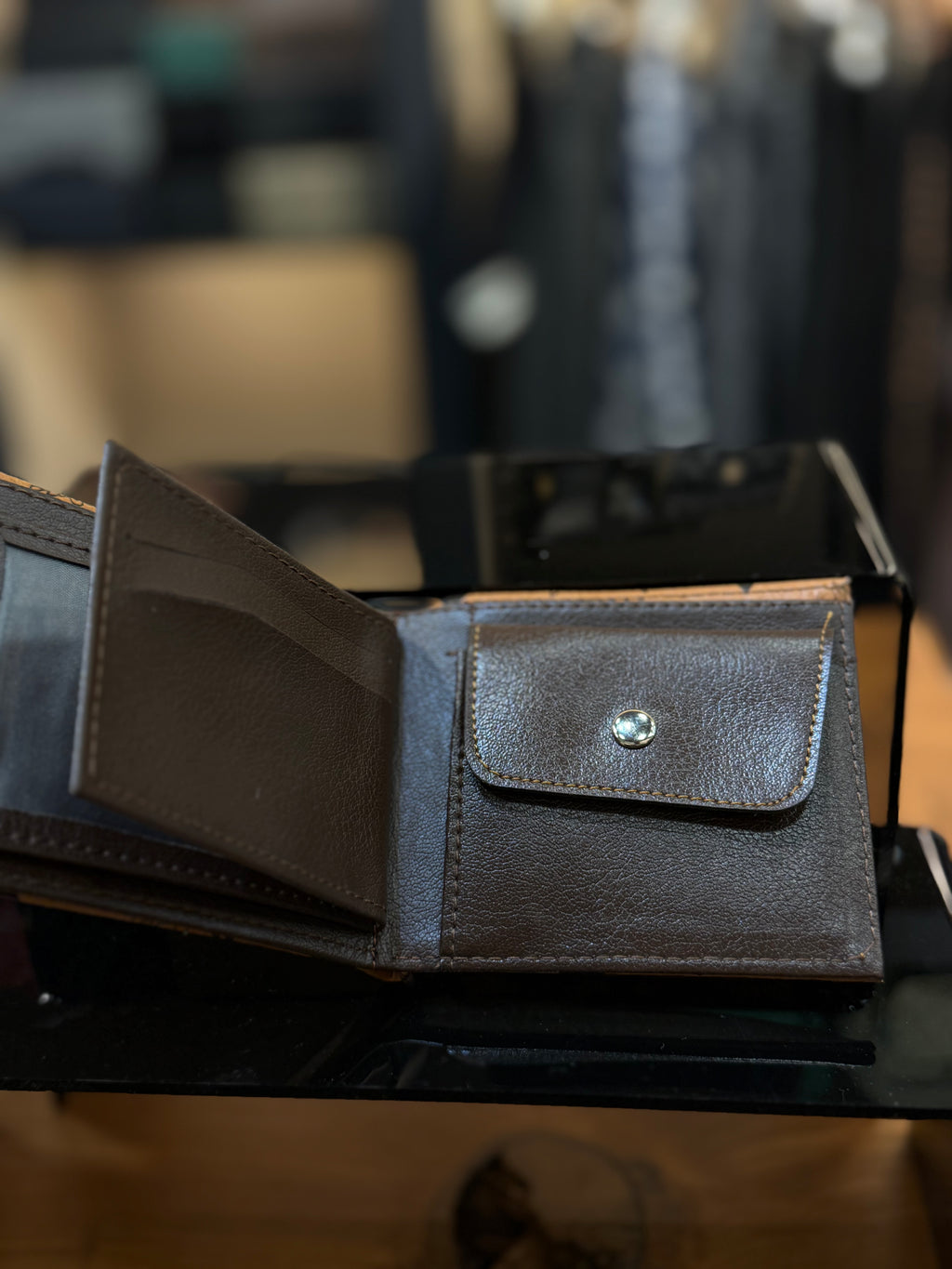 MCM πορτοφόλι καρτοθήκη  καφέ   CVG 107