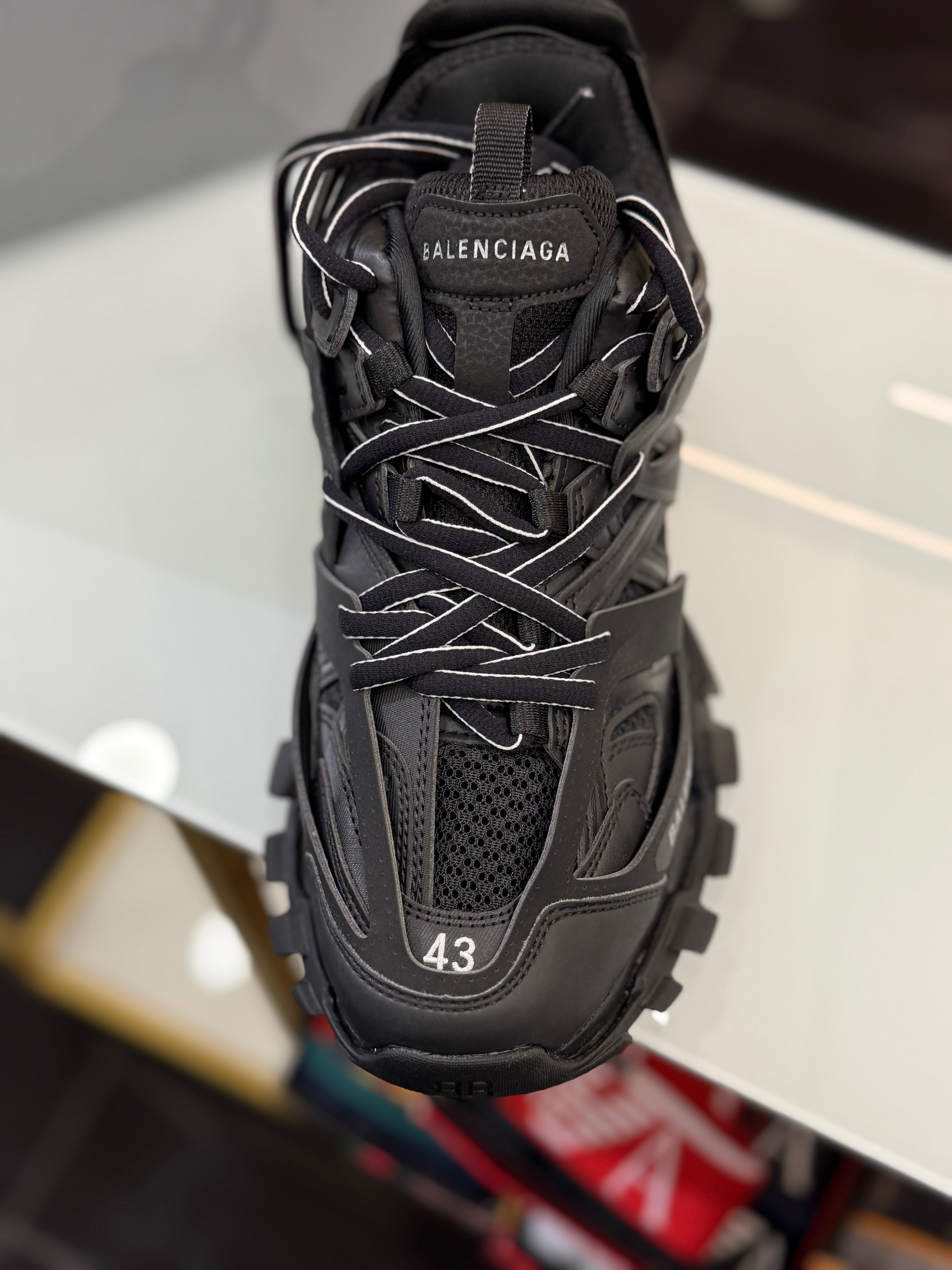 BALENCIAGA SNEAKERS   D-494