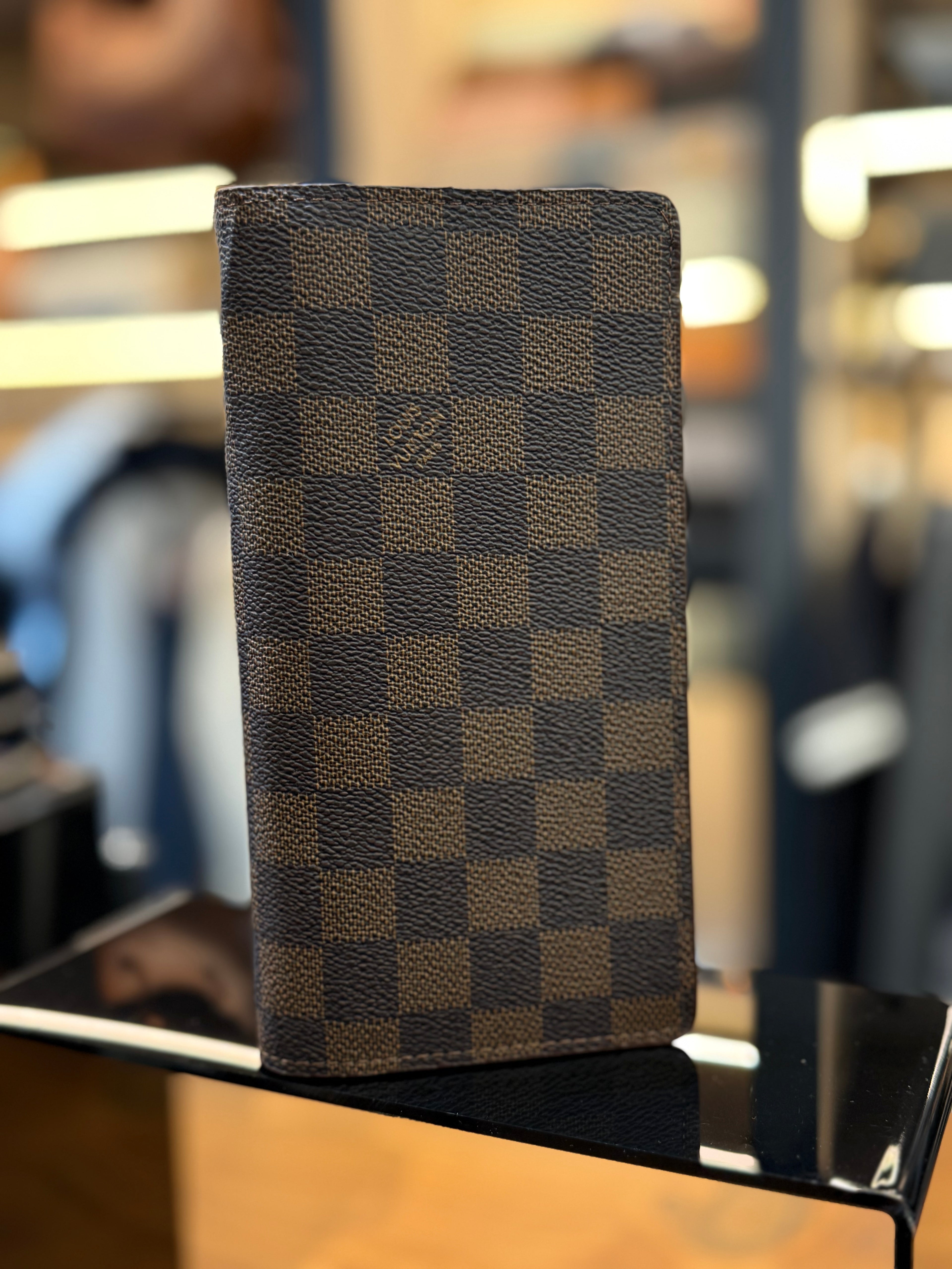 LOUIS VUITTON πορτοφόλι - κινητό - καρτοθήκη  καφέ    CVG 92