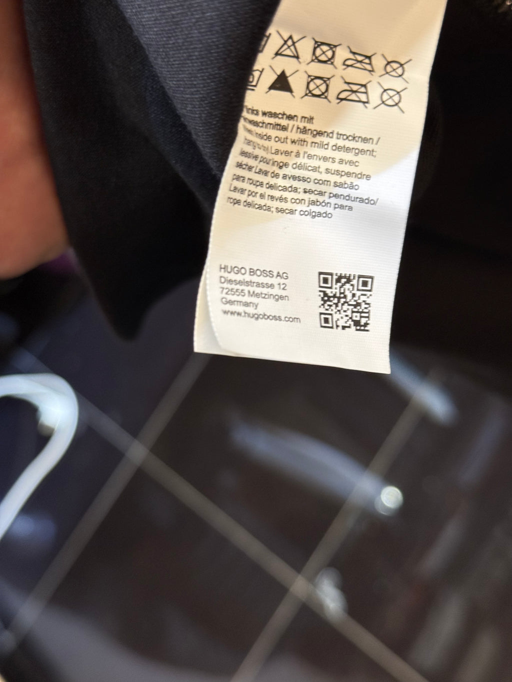 HUGO  μαύρο μακρύ VJ- 730