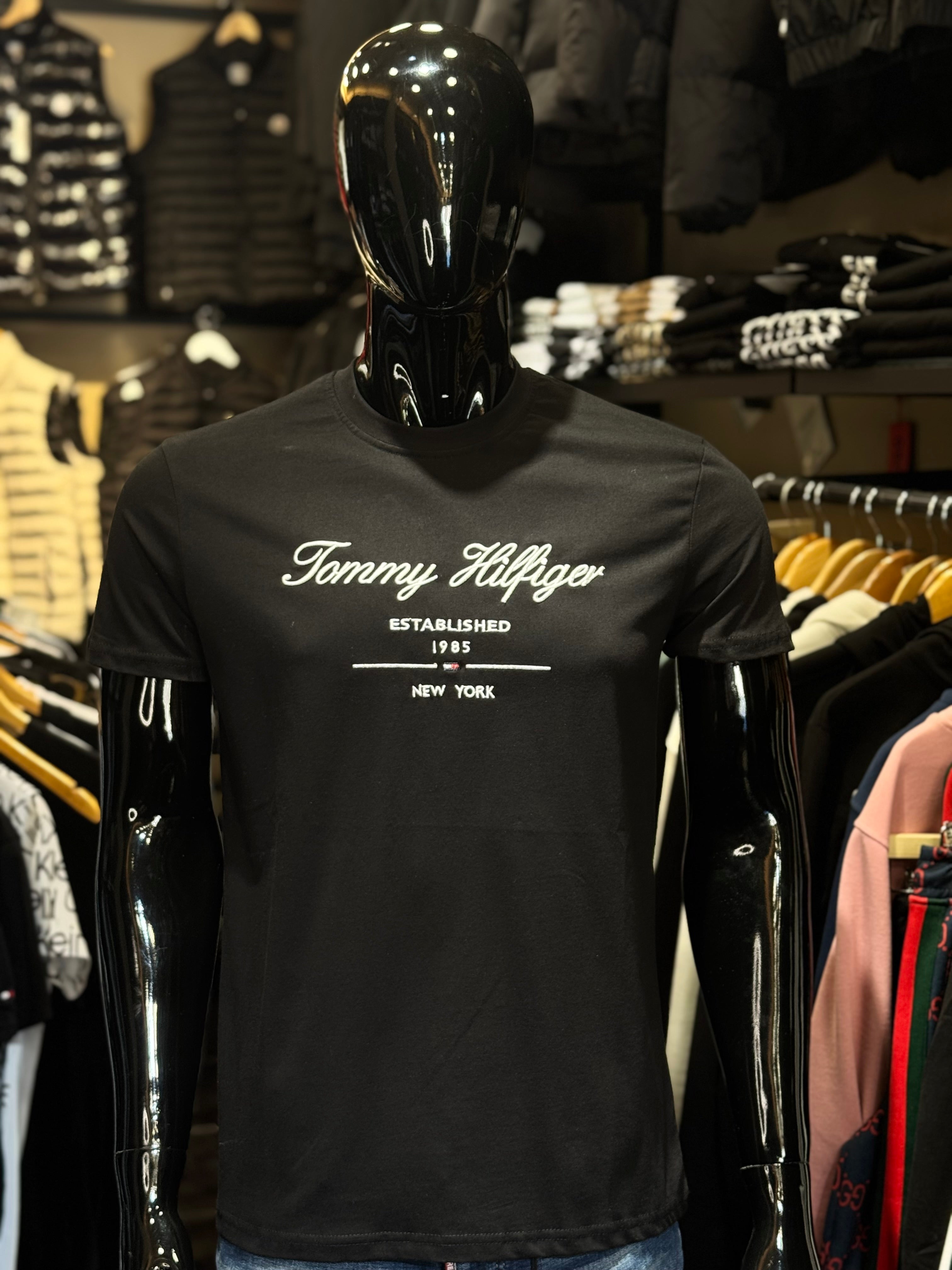 TOMMY HILFIGER T-shirt H-93