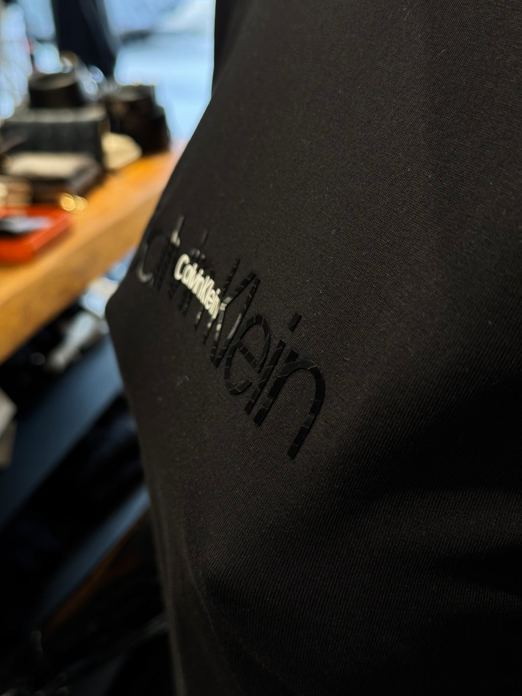 CALVIN KLEIN T-SHIRT ΜΑΥΡΟ N-016