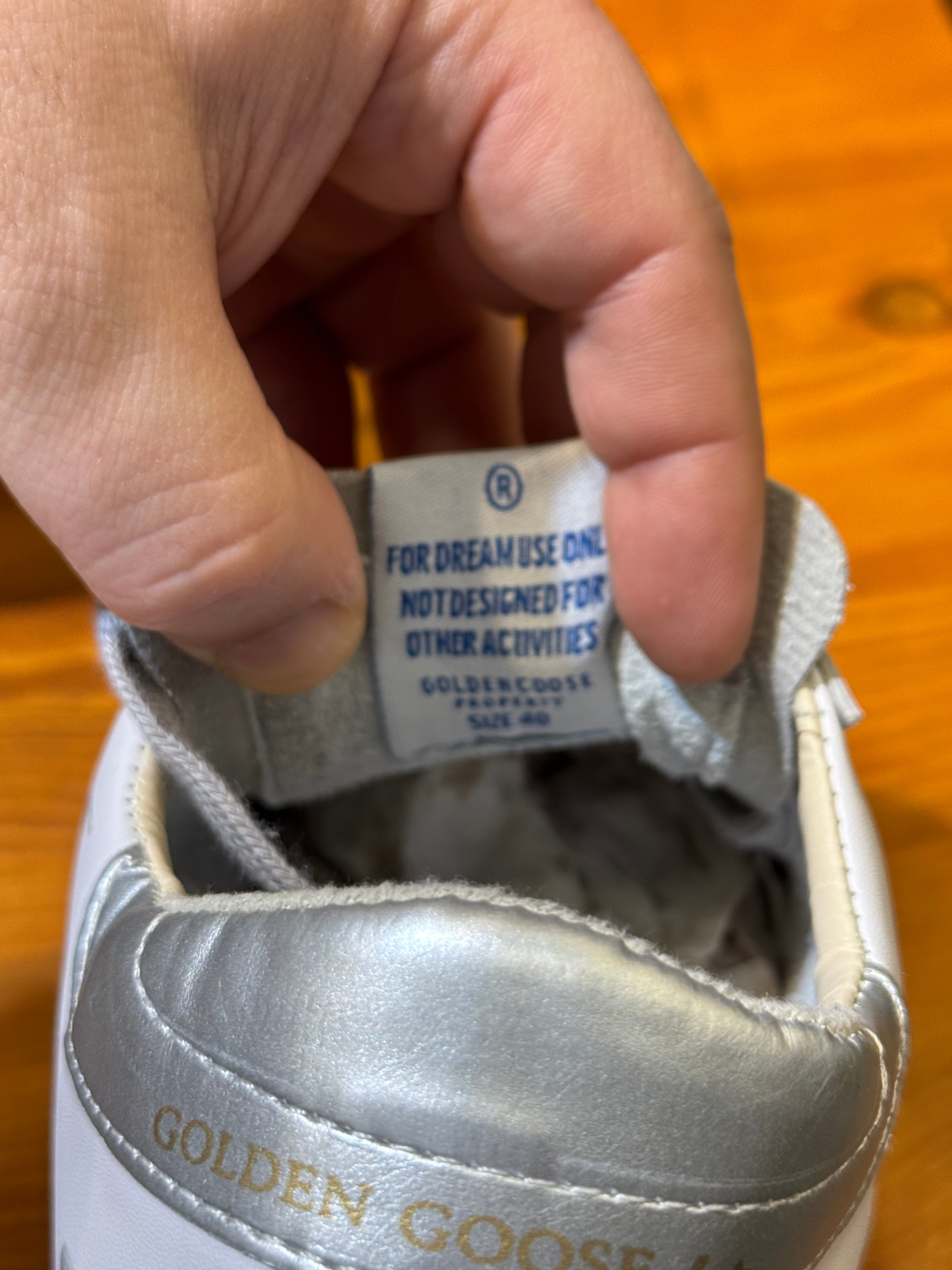 GOLDEN GOOSE SNEAKER D-188