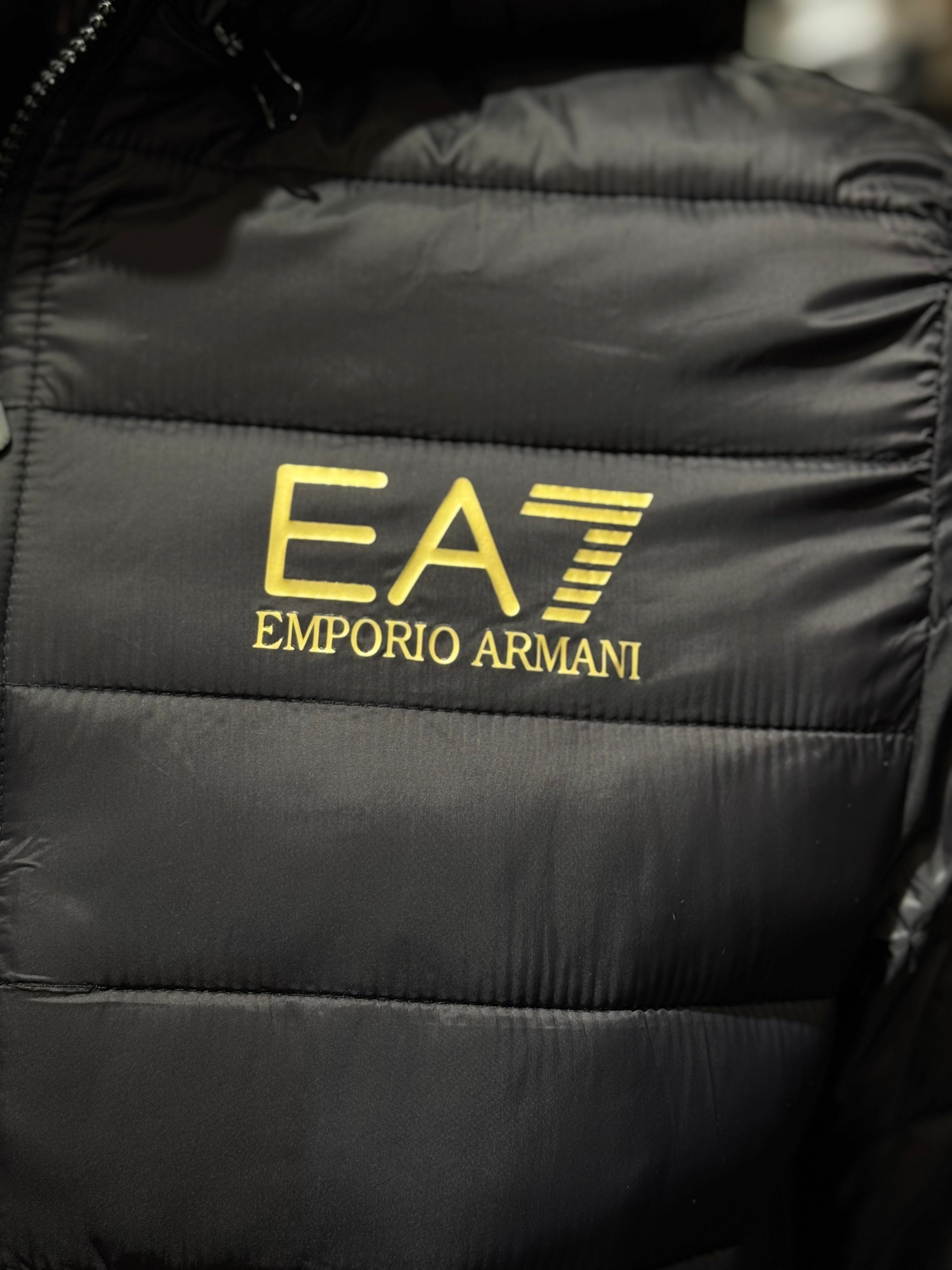 ARMANI EA7 BLACK J-505