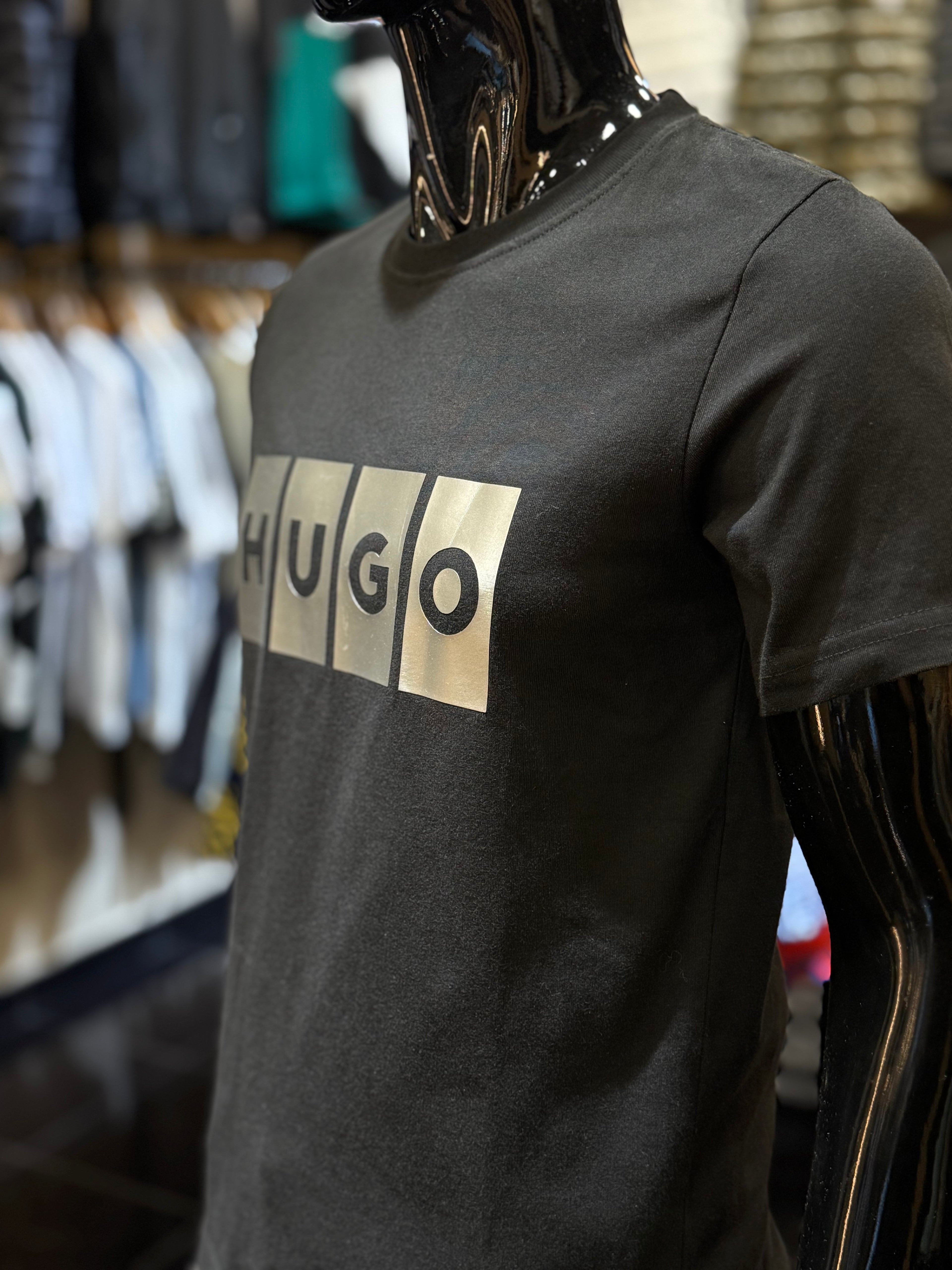 HUGO T-shirt K-120