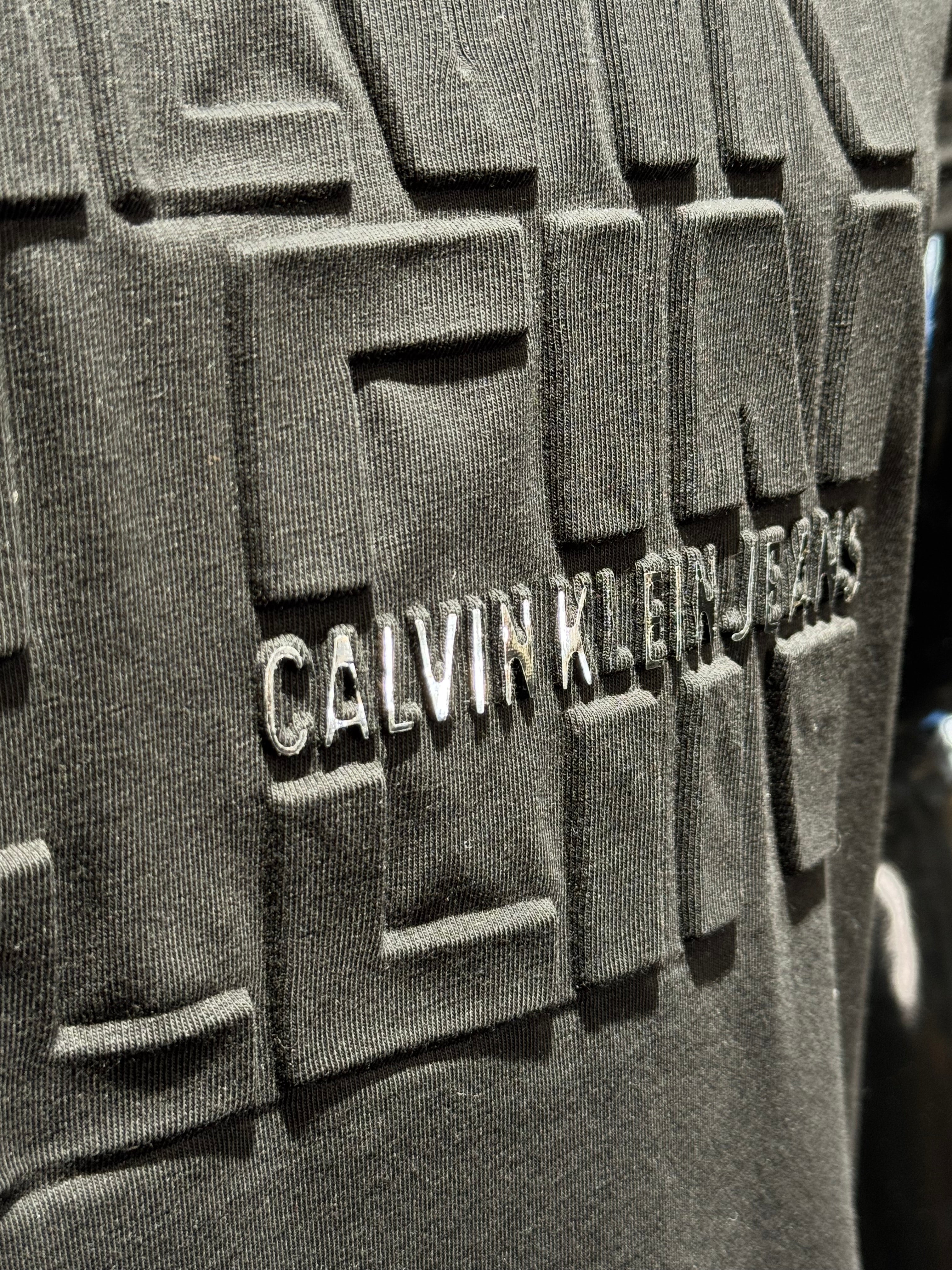 CALVIN KLEIN
 T-shirt H-87