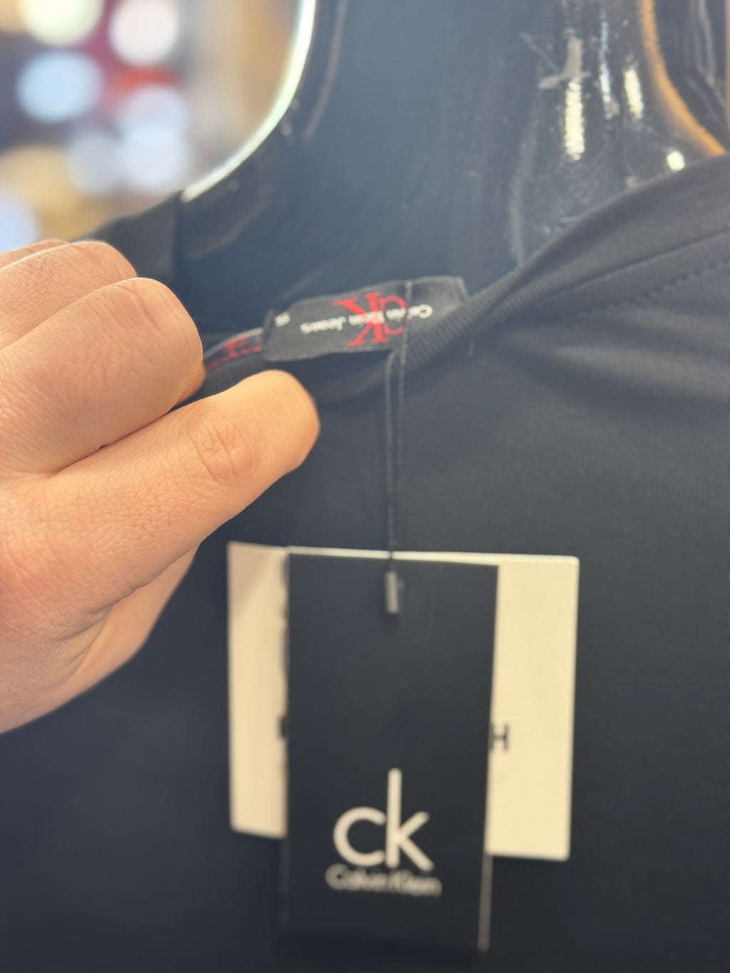 CALVIN KLEIN
 T-shirt H-87