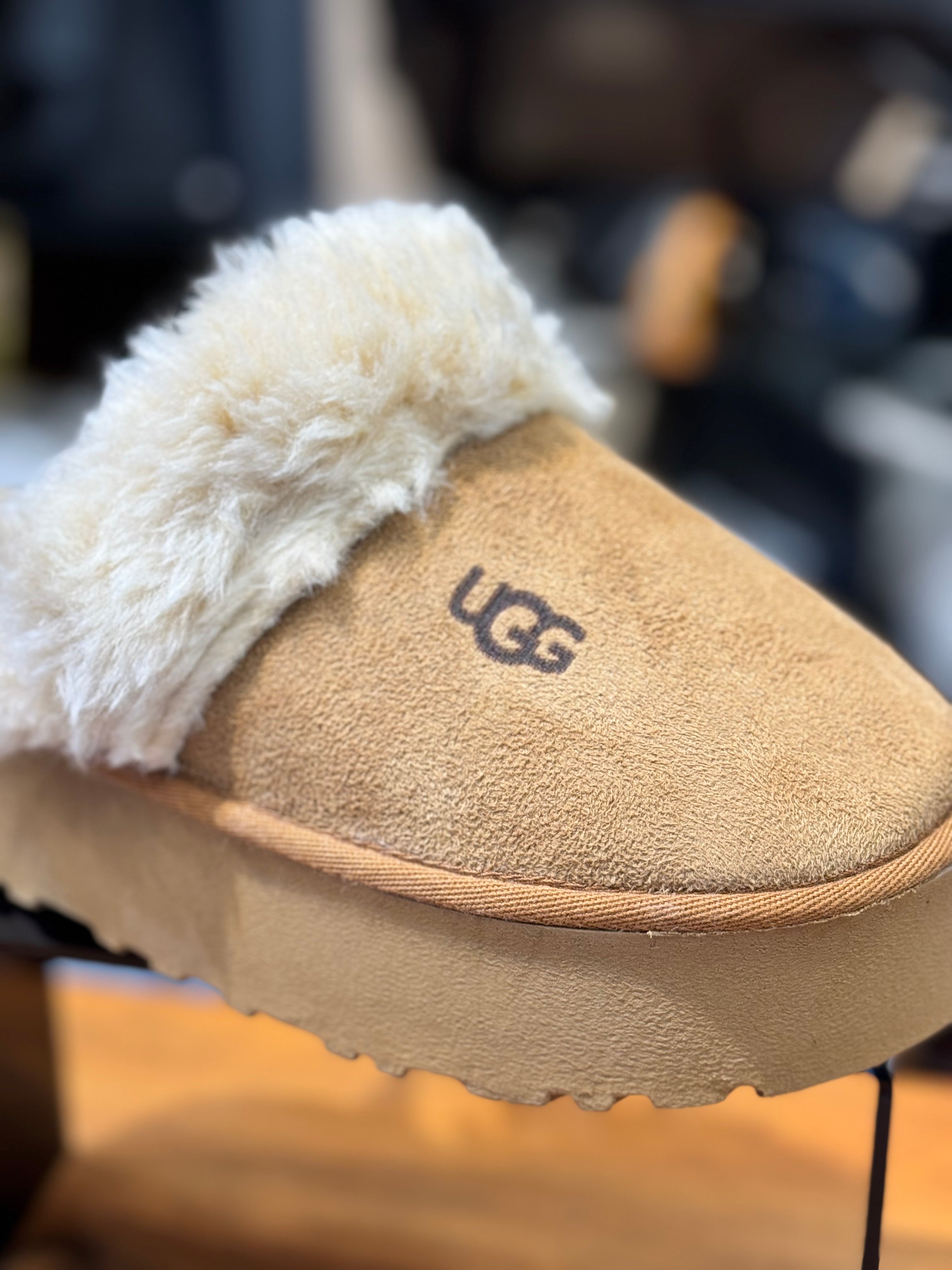 UGG DISQUETTE
 D-194