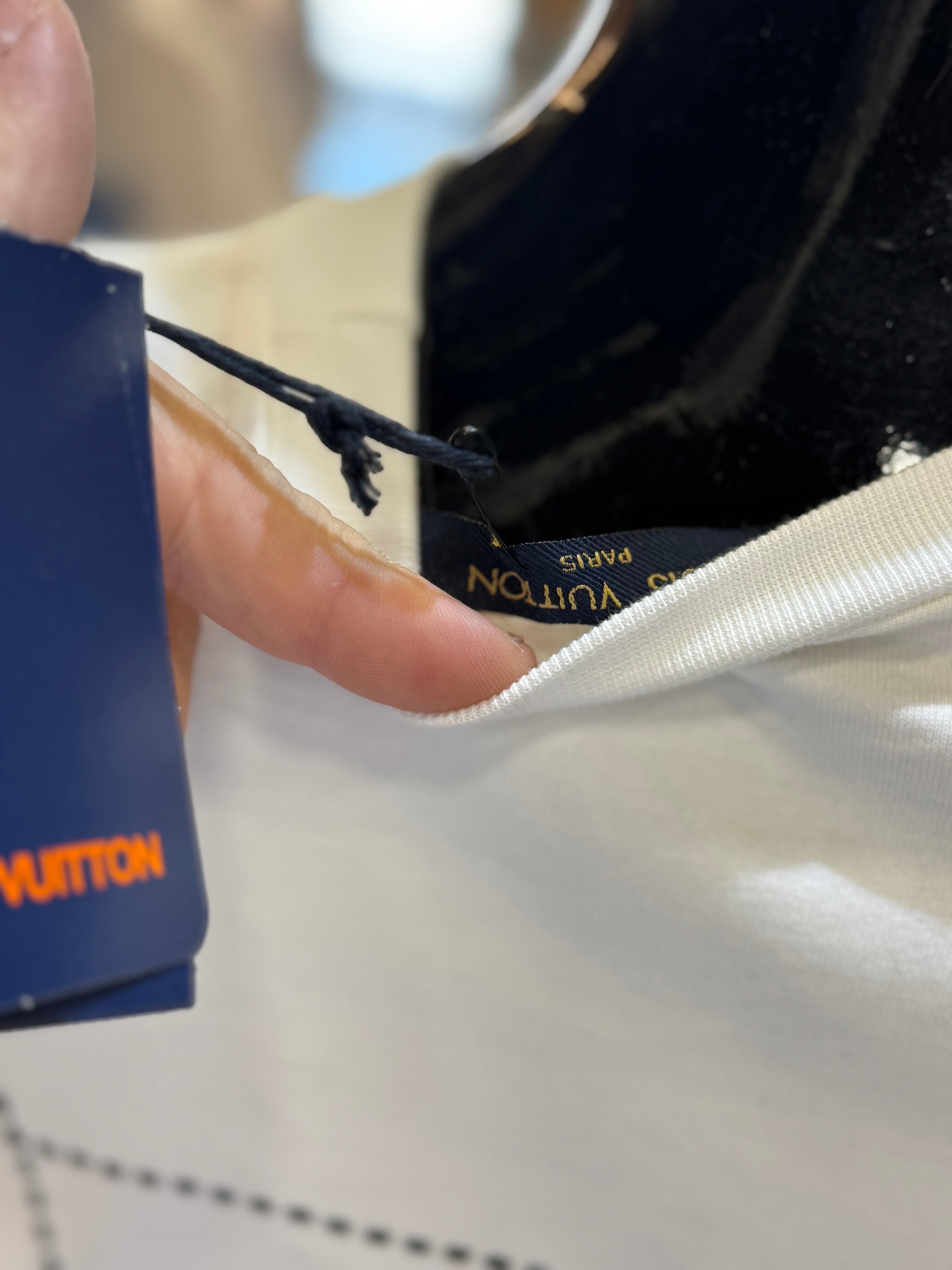 Louis Vuitton T- shirt K-128