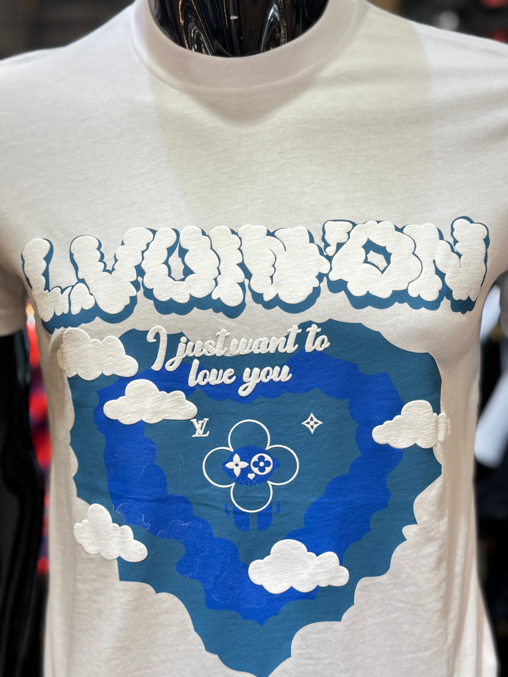 Louis Vuitton T- shirt K-129