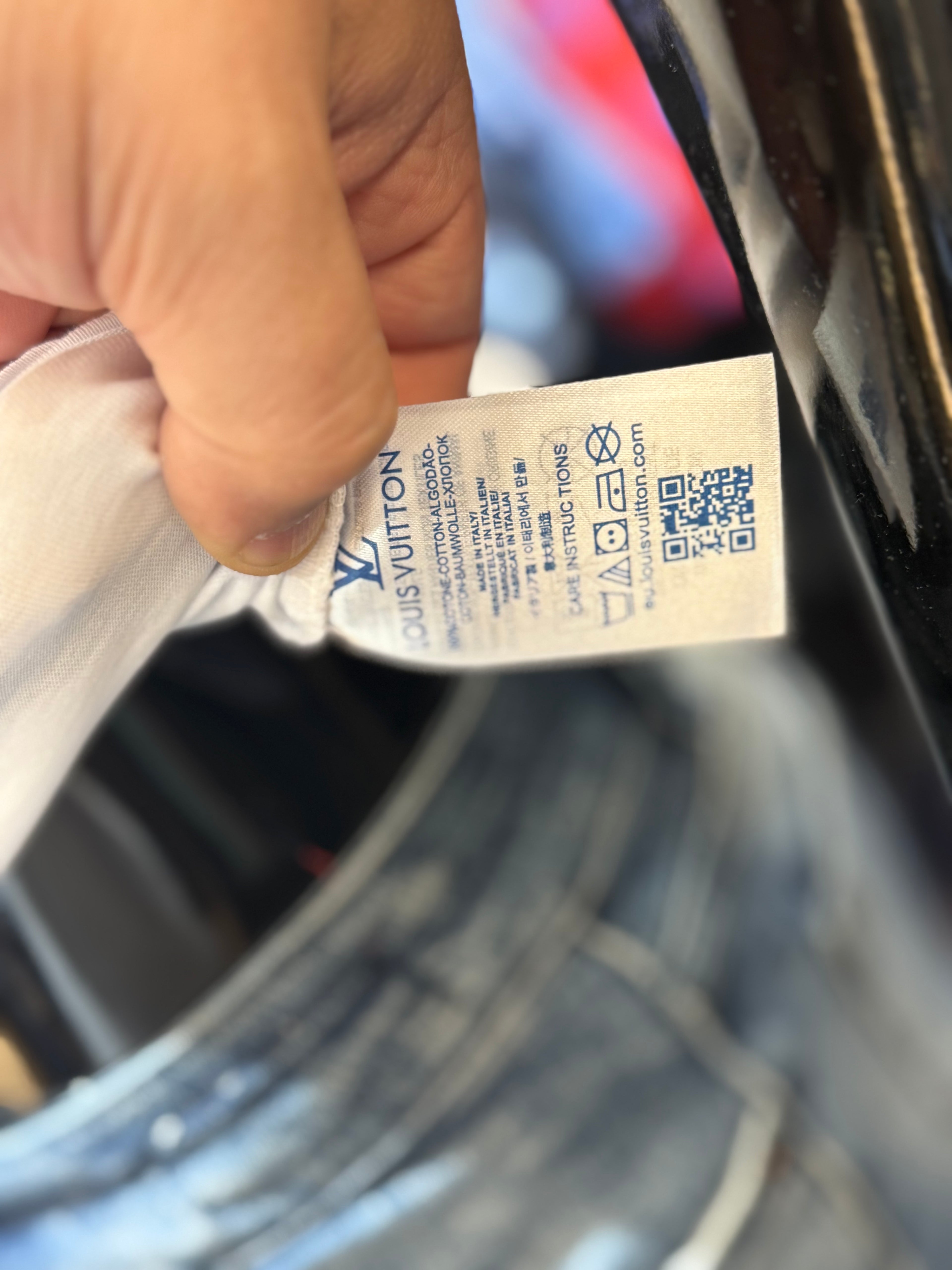 Louis Vuitton T- shirt K-129