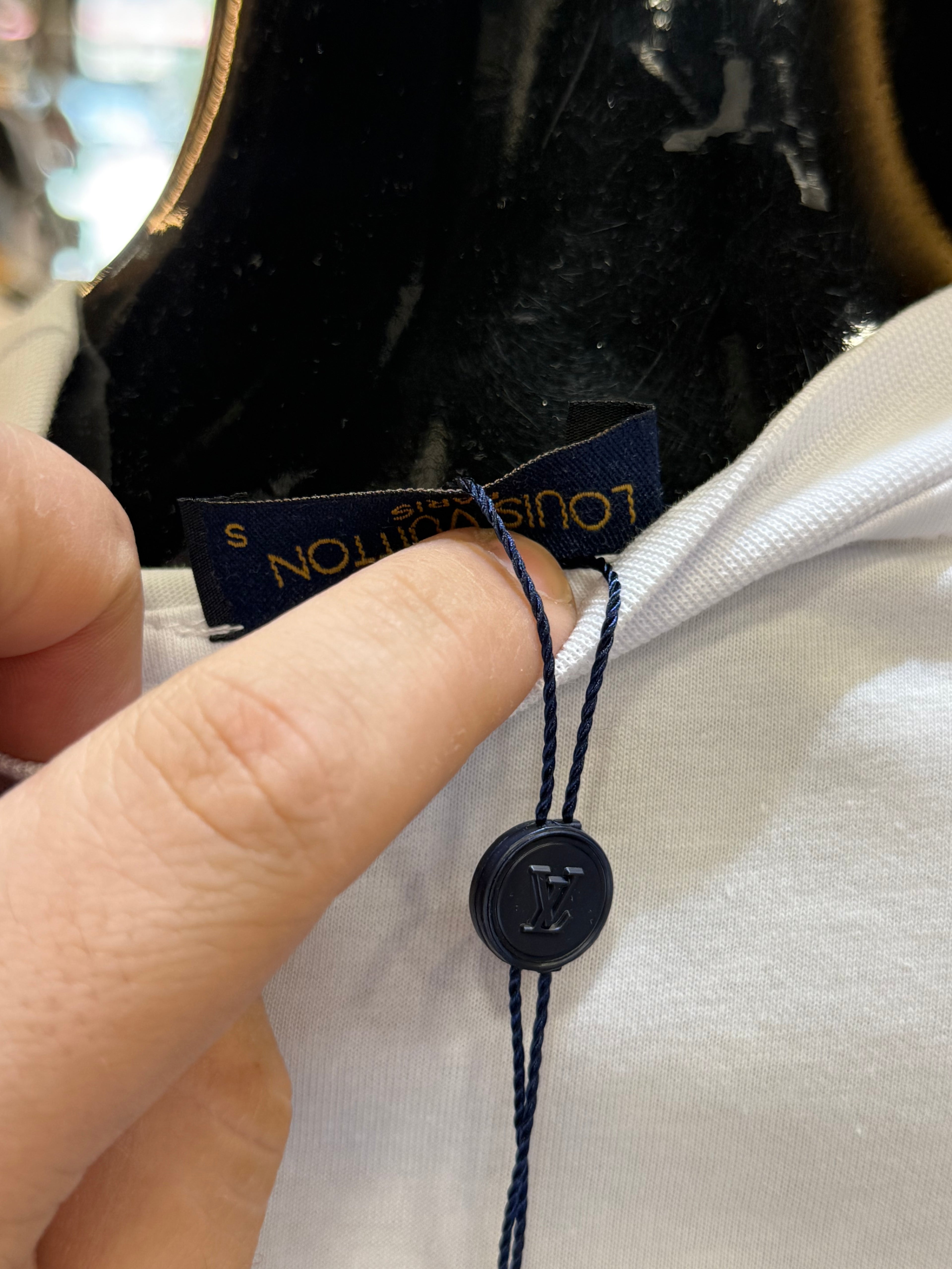 Louis Vuitton T- shirt K-129