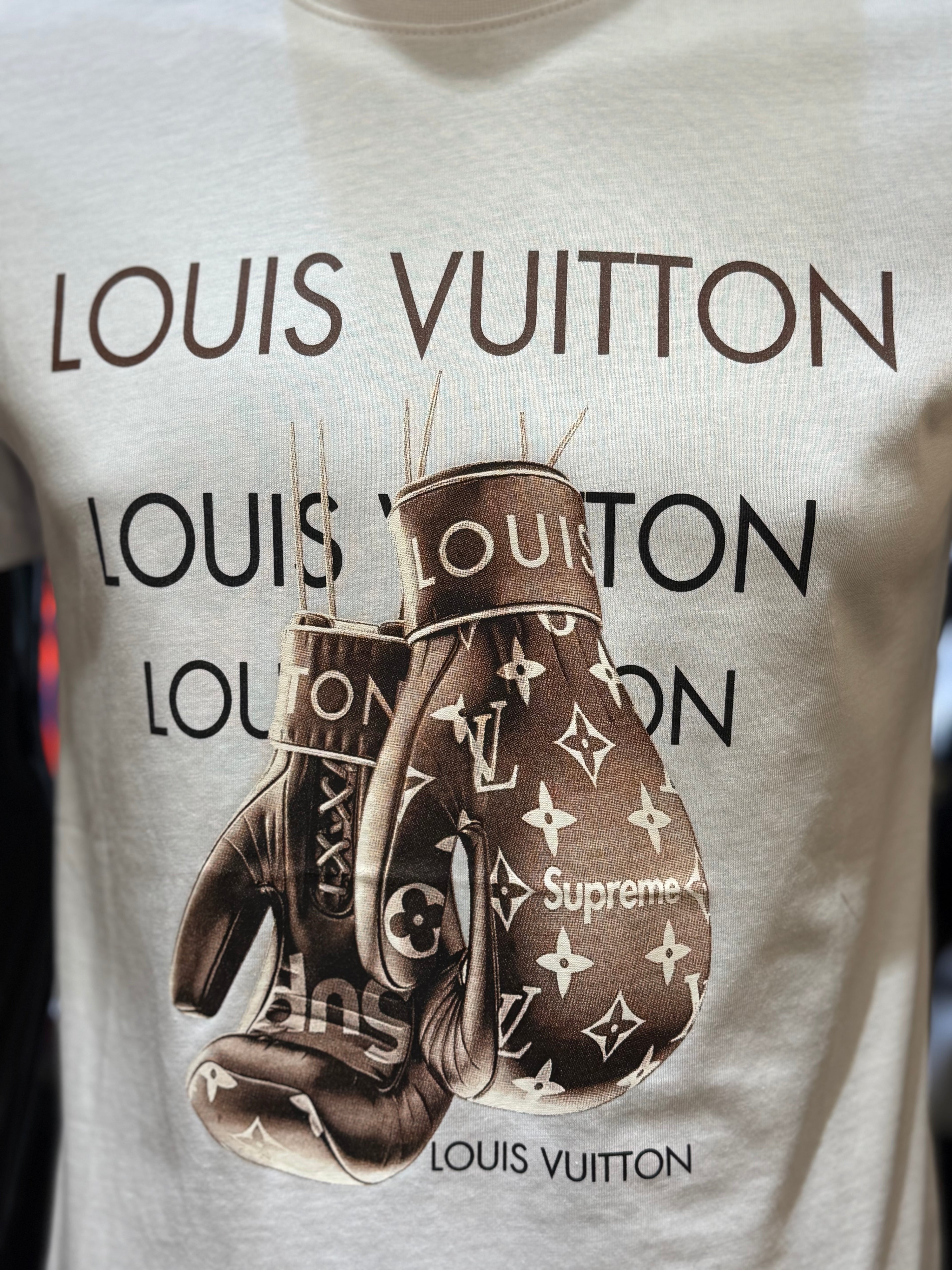 Louis Vuitton T- shirt K-130