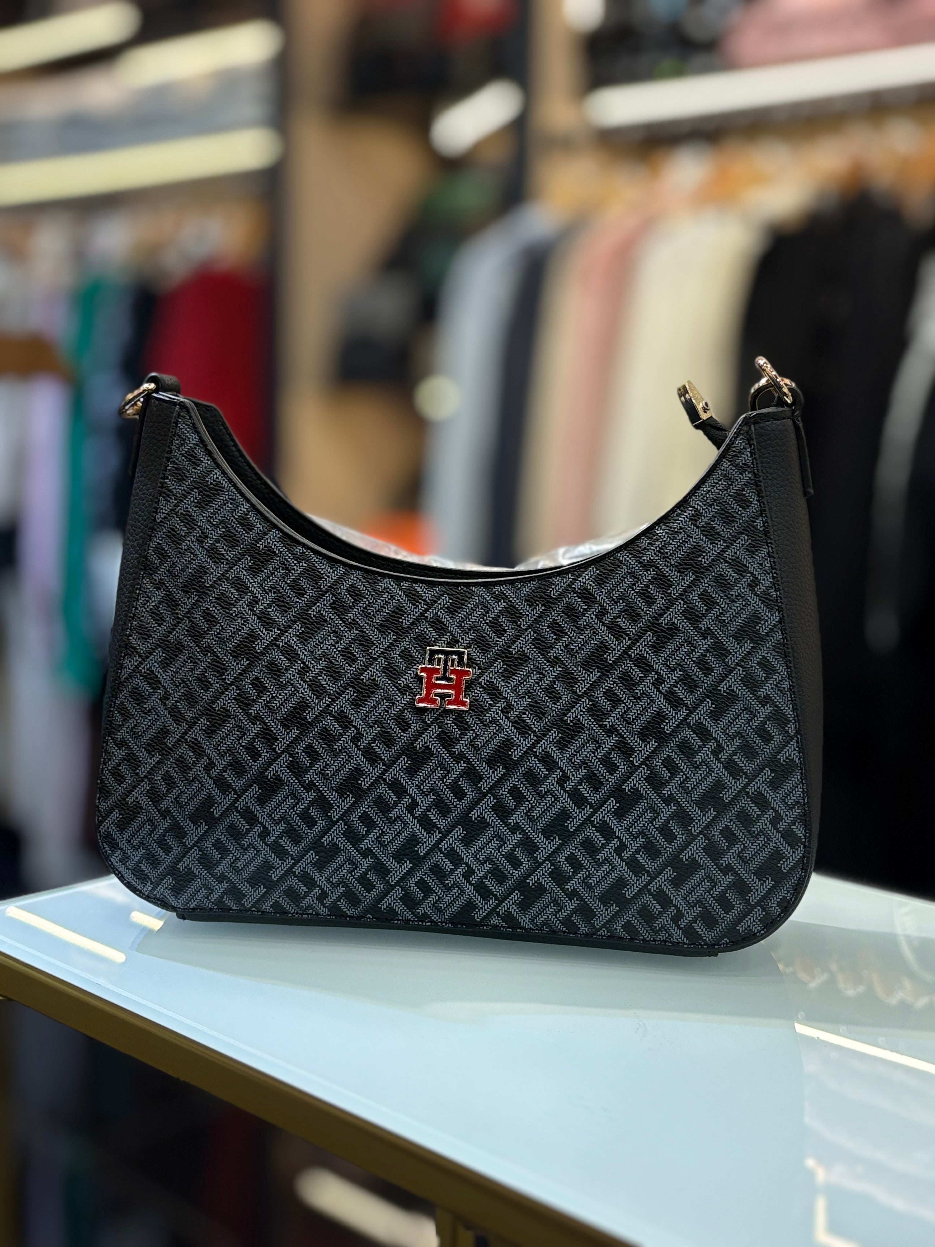 TOMMY HILFIGER μονόγραμμα  CV-36