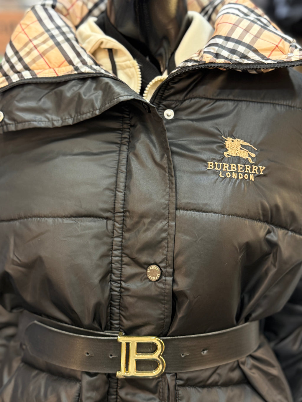 BURBERRY  WJX-24