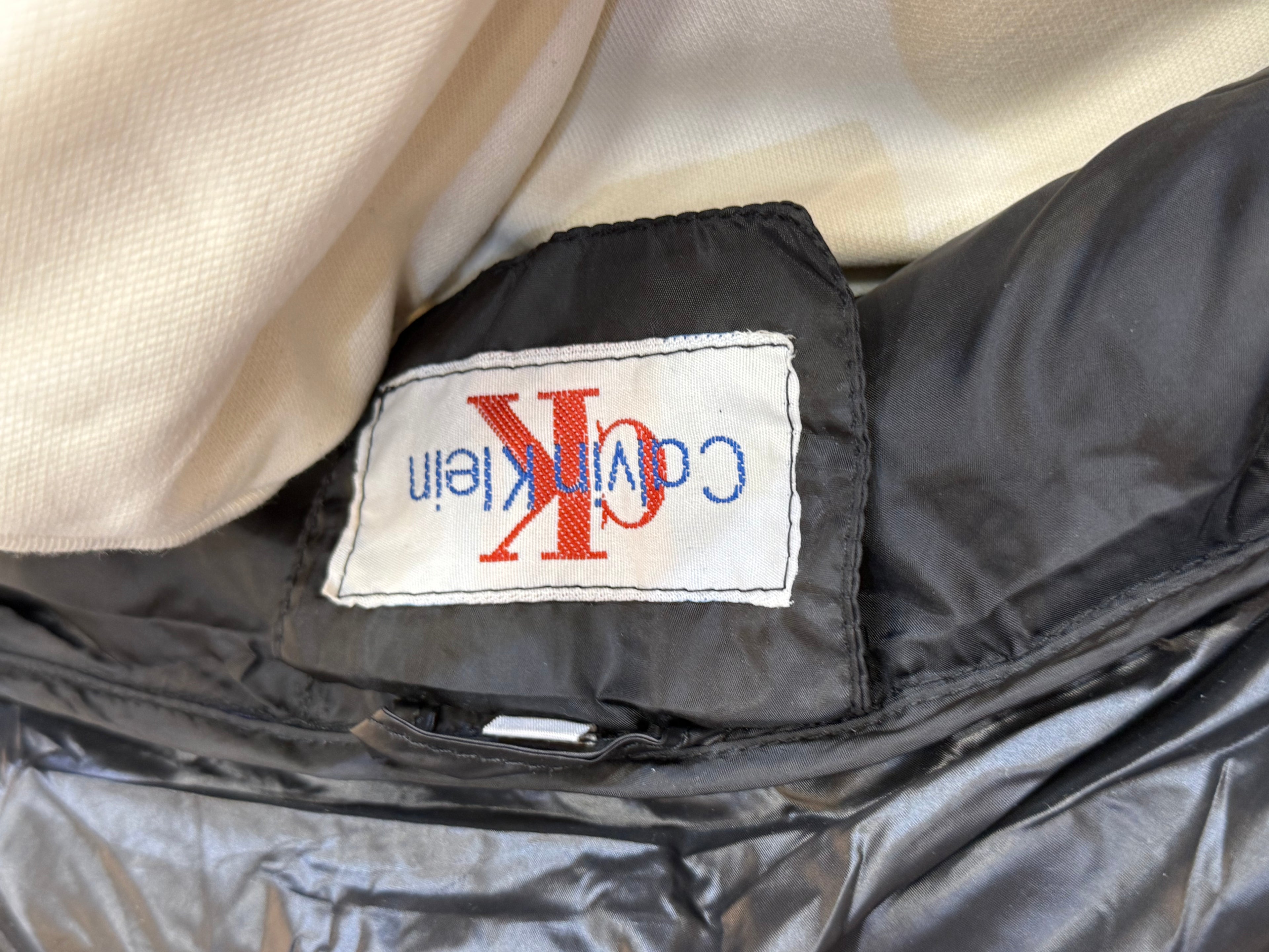 CALVIN KLEIN PUFFER WJX-23