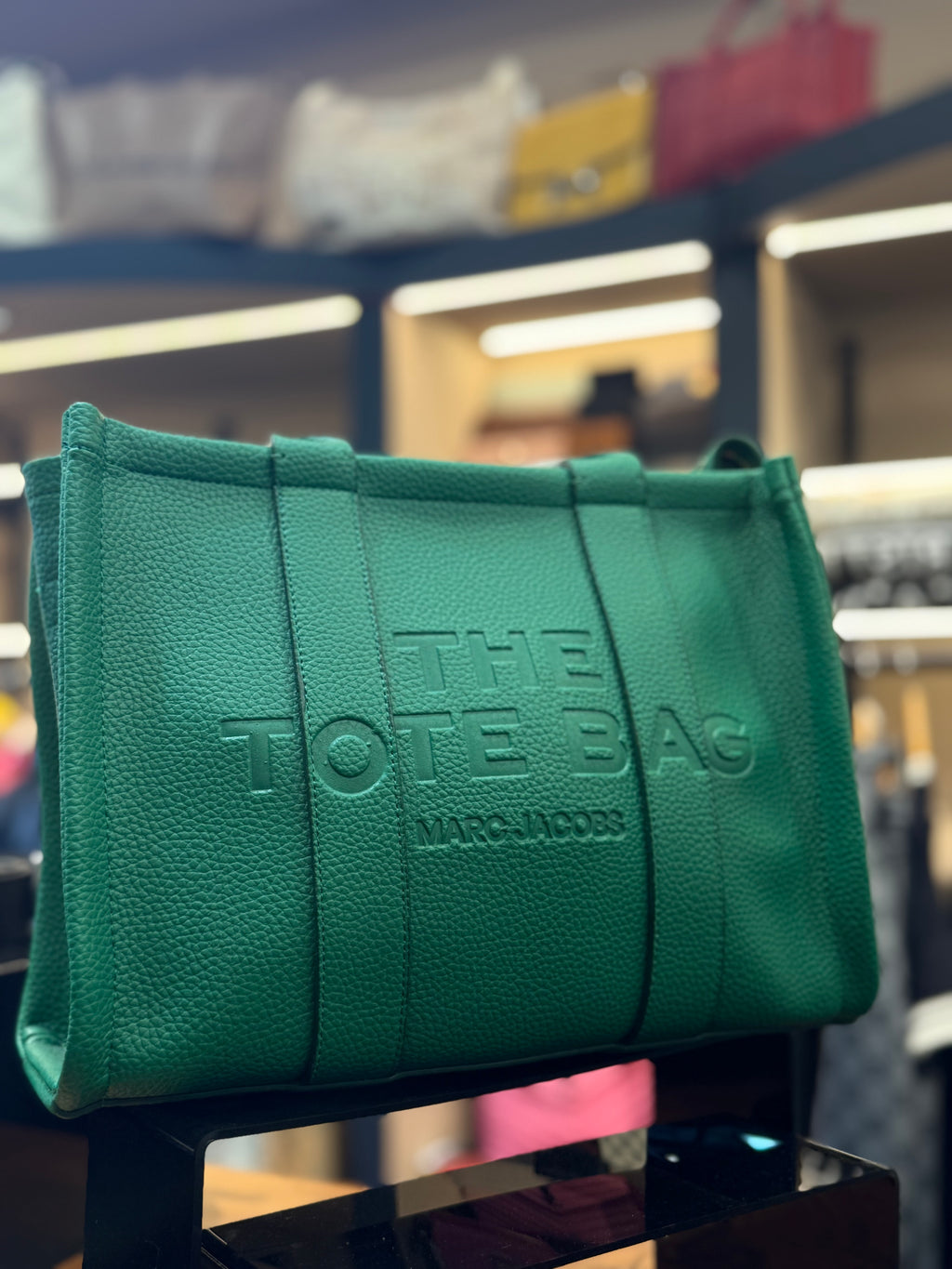 MARC JACOBS    CV-56