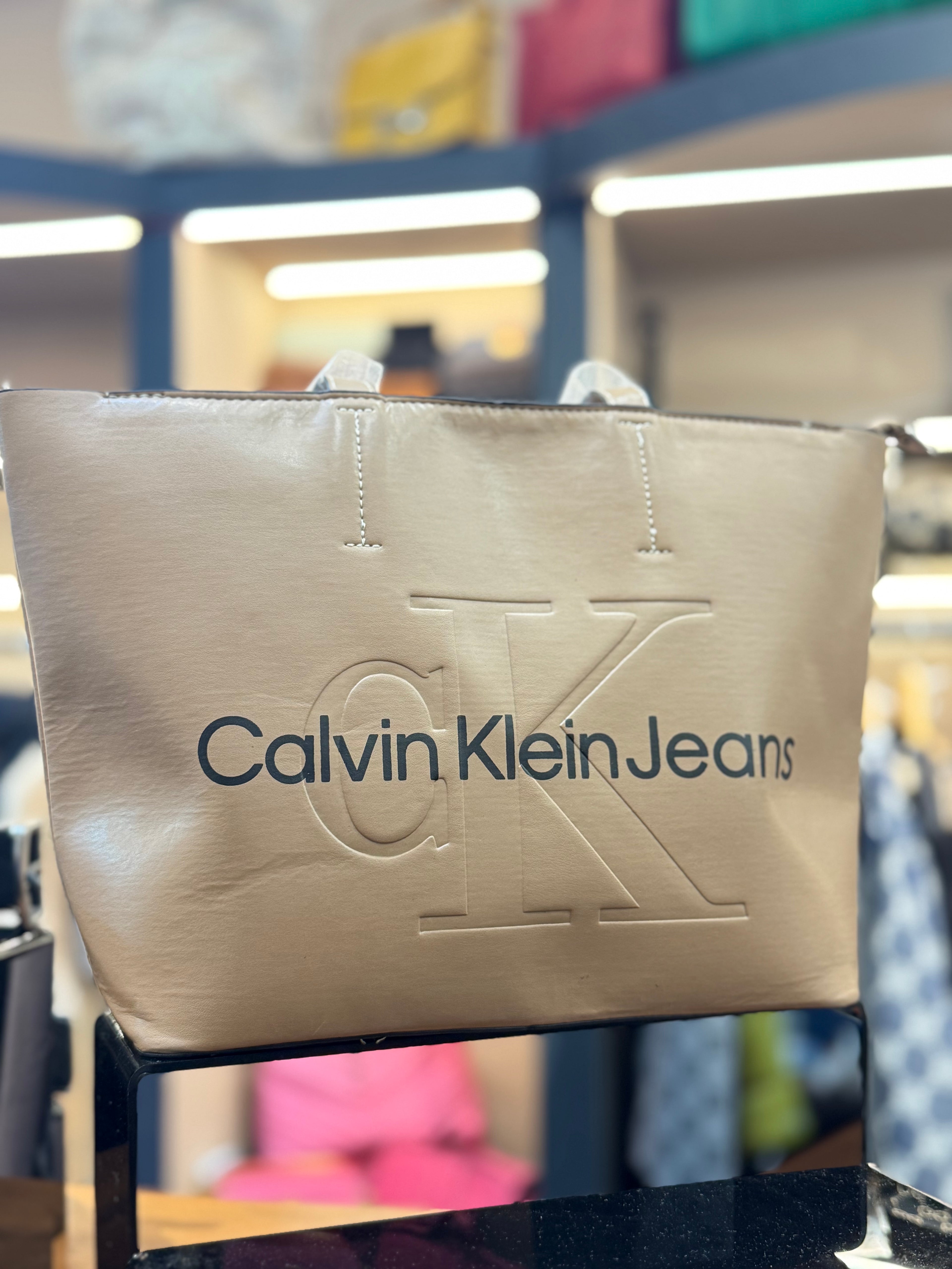 CALVIN KLEIN  ΩΜΟΥ  CV-59