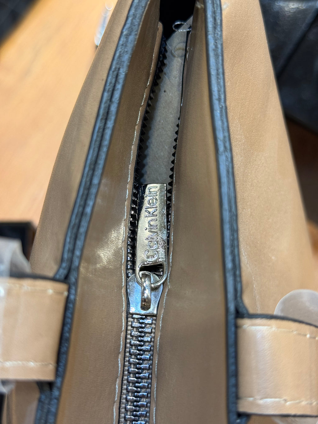 CALVIN KLEIN  ΩΜΟΥ  CV-59