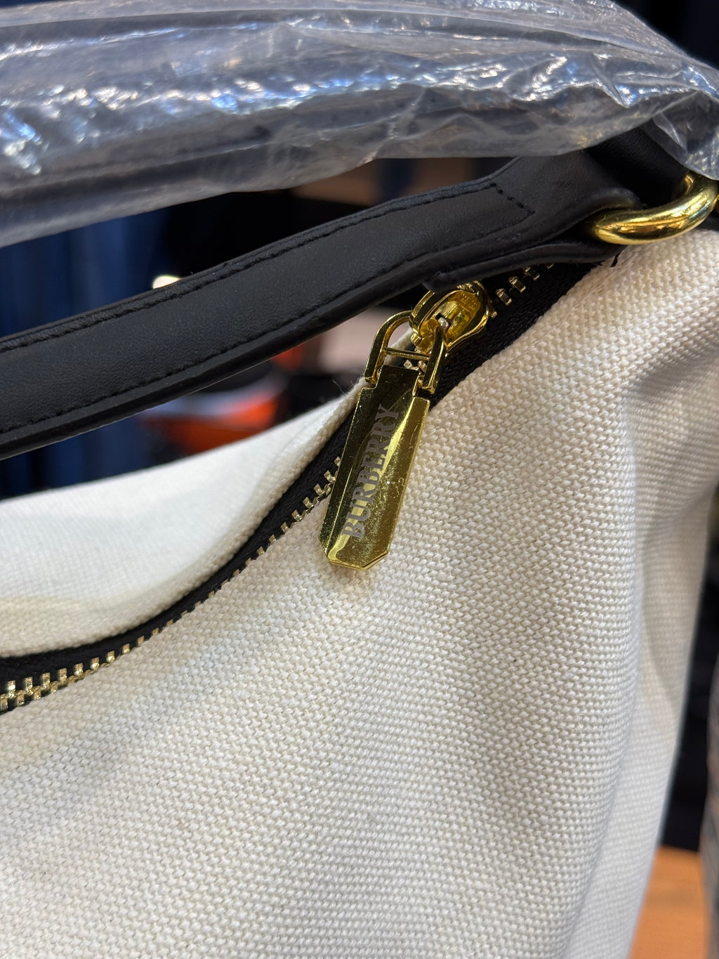 BURBERRY χιαστί  CV-60