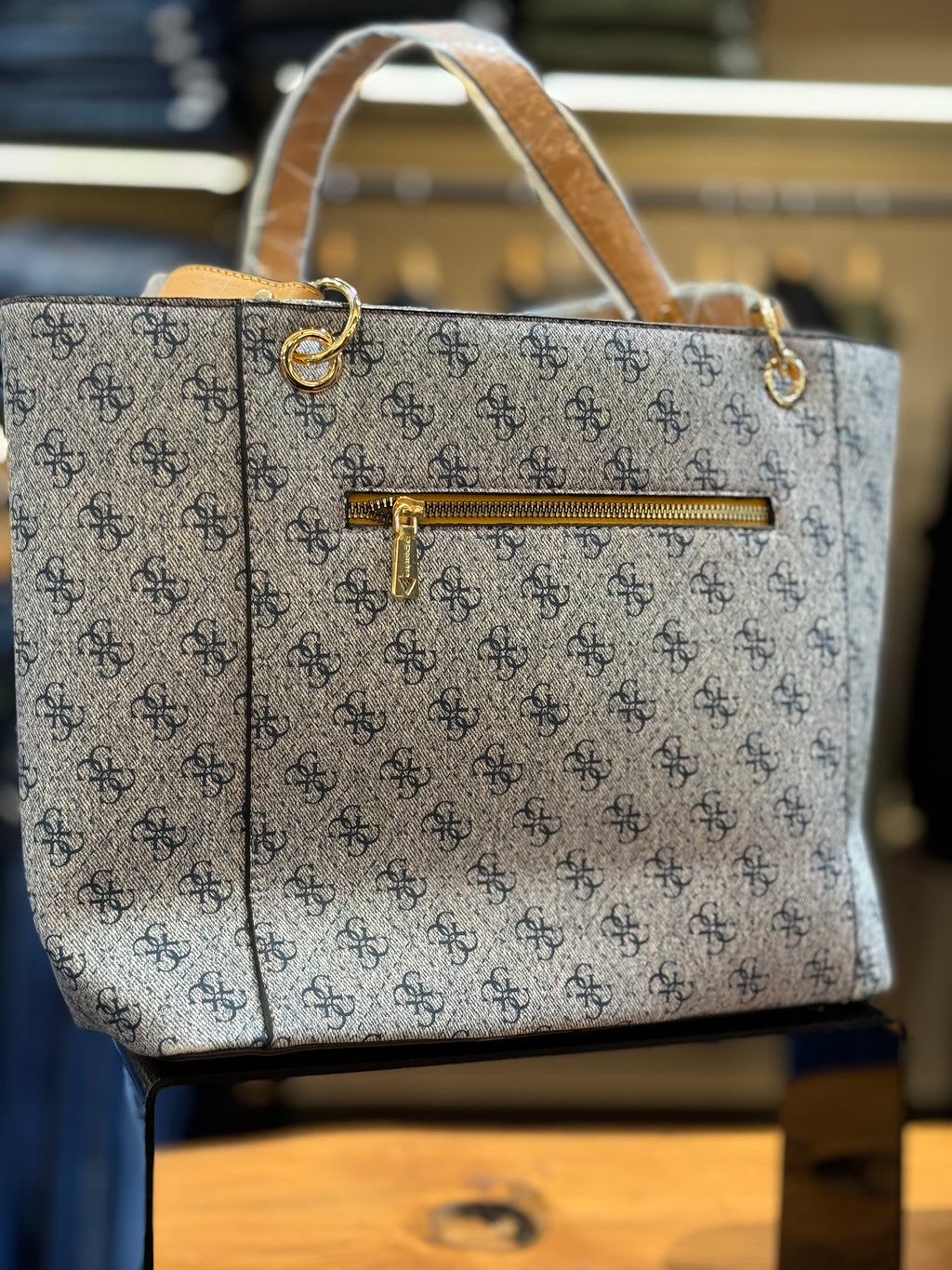 GUESS  ΩΜΟΥ CV-63