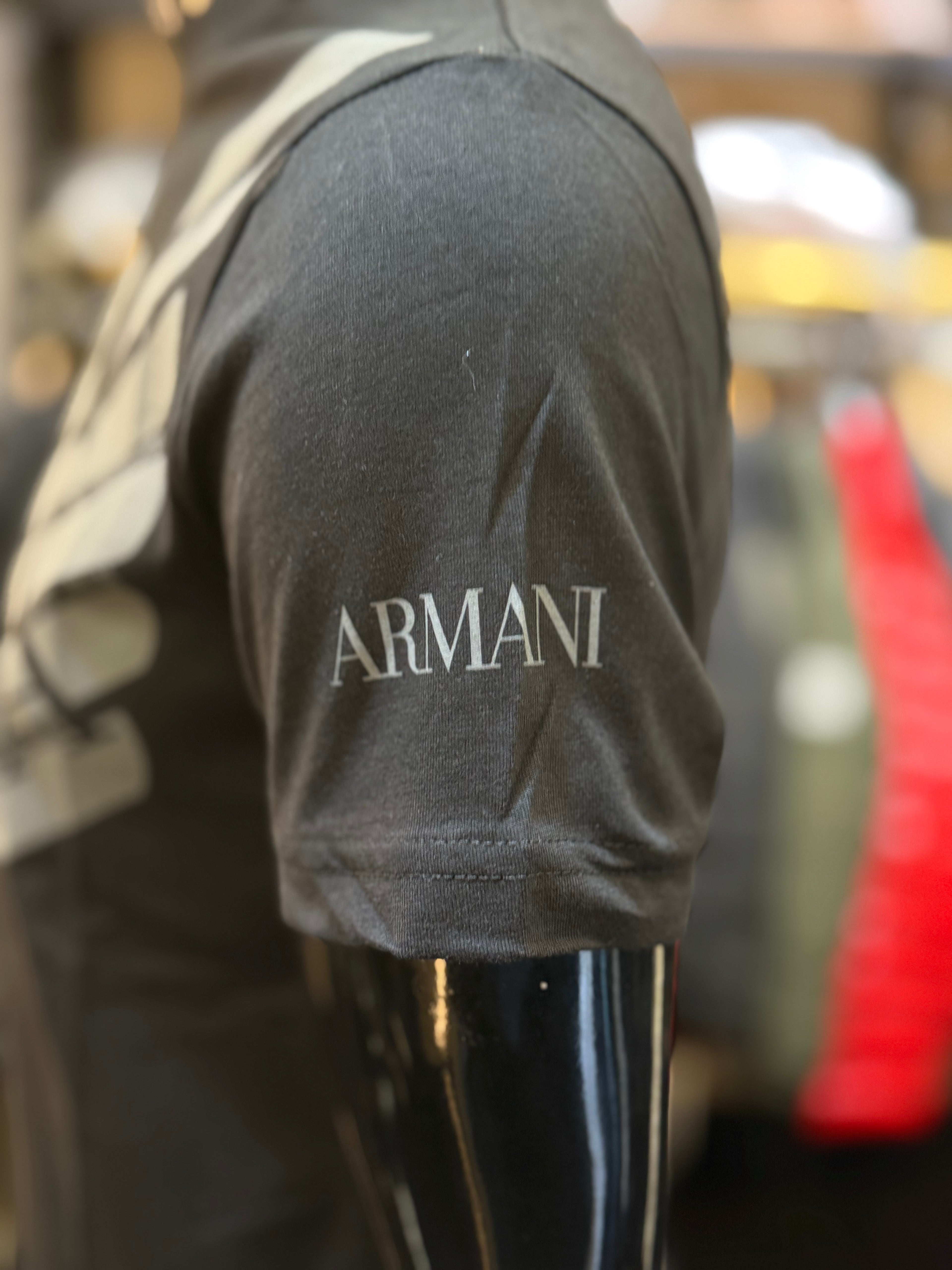 ARMANI T- shirt K-189
