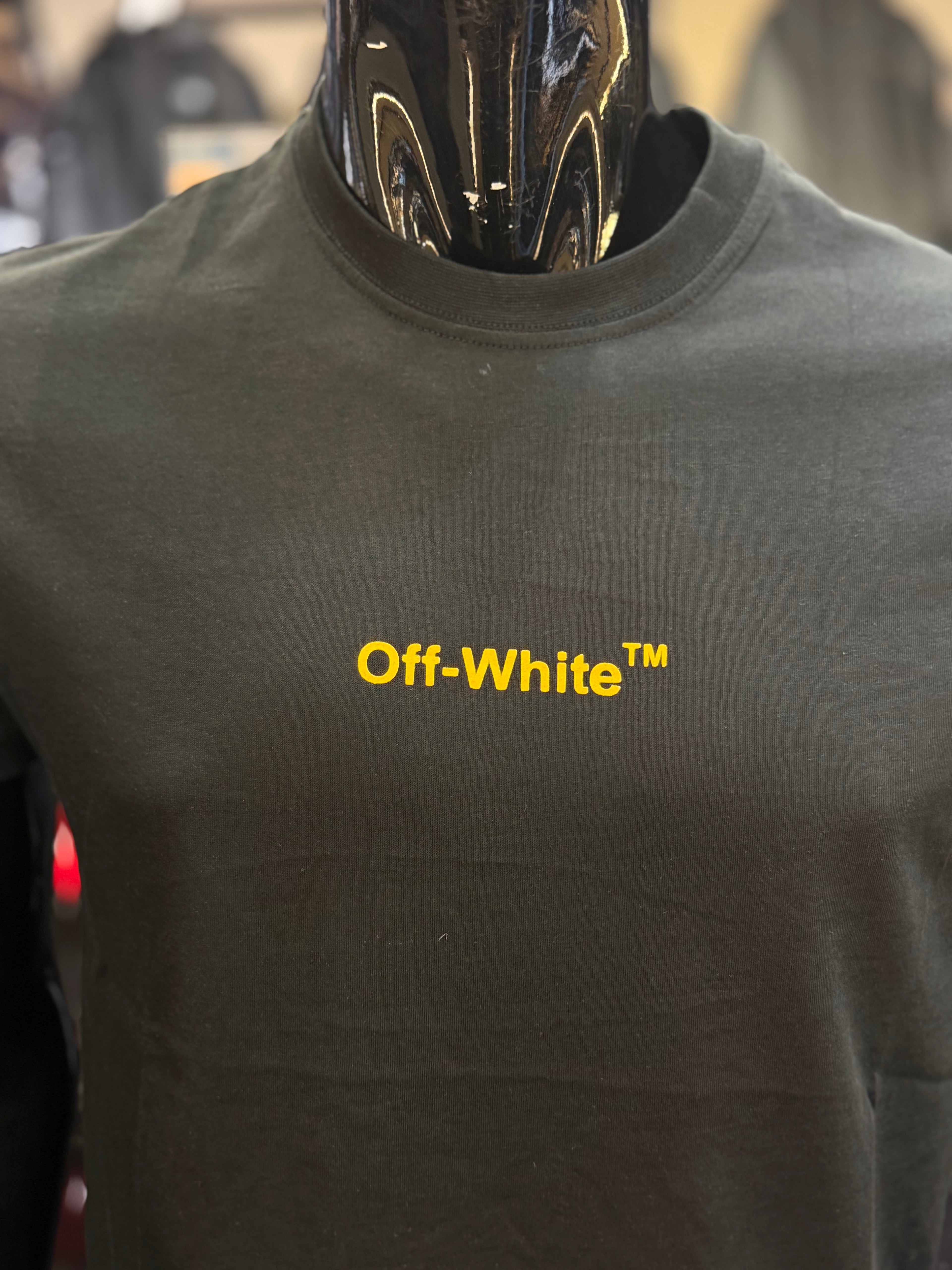 off white  T- shirt K-191