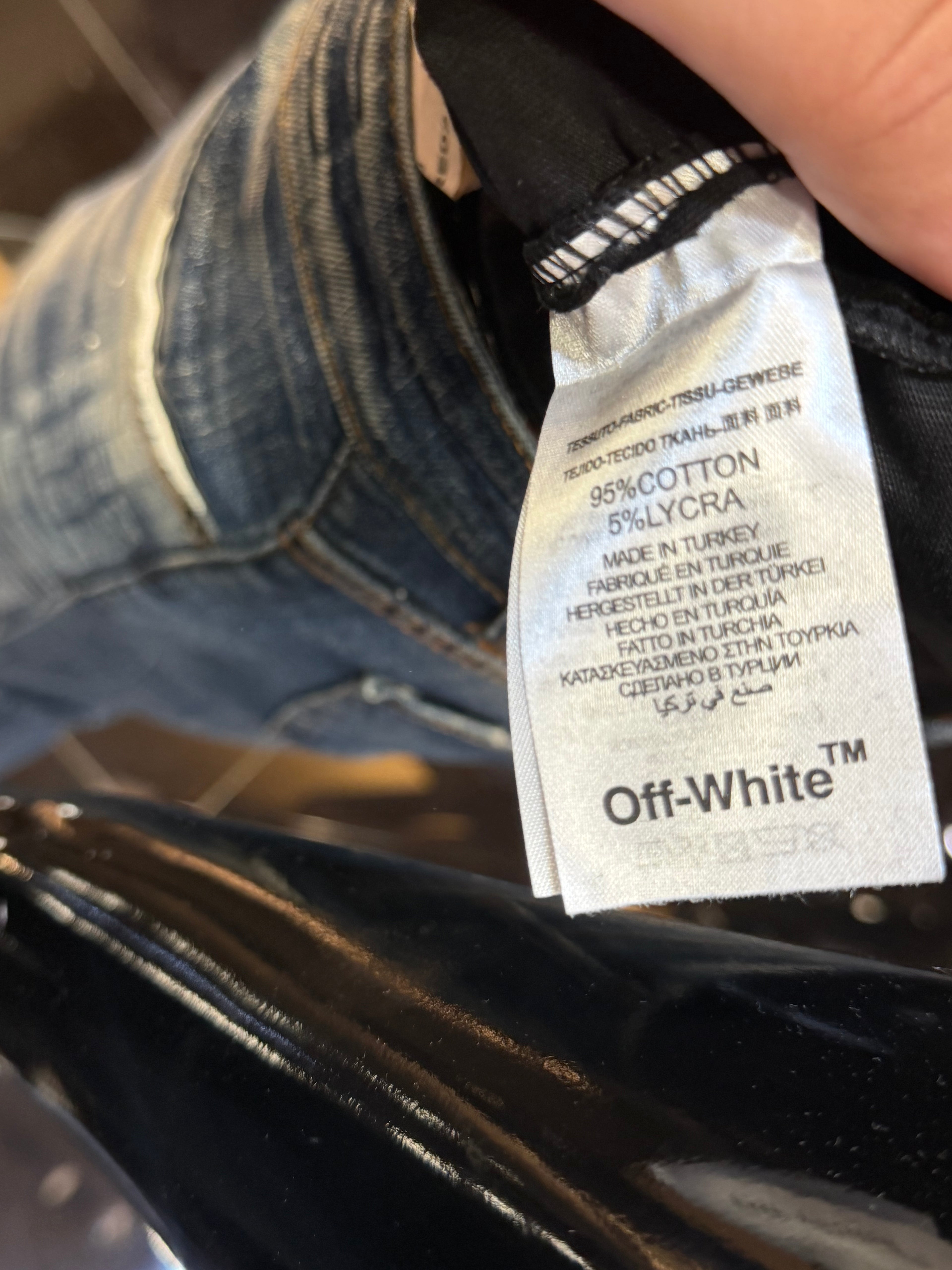 off white  T- shirt K-191